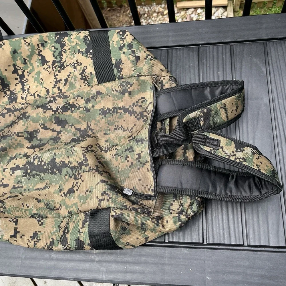 Large Digital Camo Hunting Deployment Duffel Backpack Travel Gear Bag 85L READ